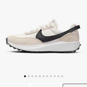 Nike waffle debut shoes size 7